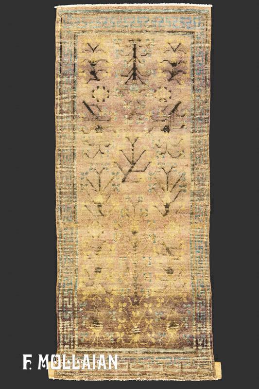 Small Yarkand Antique Silk Rug  n°:49486891
